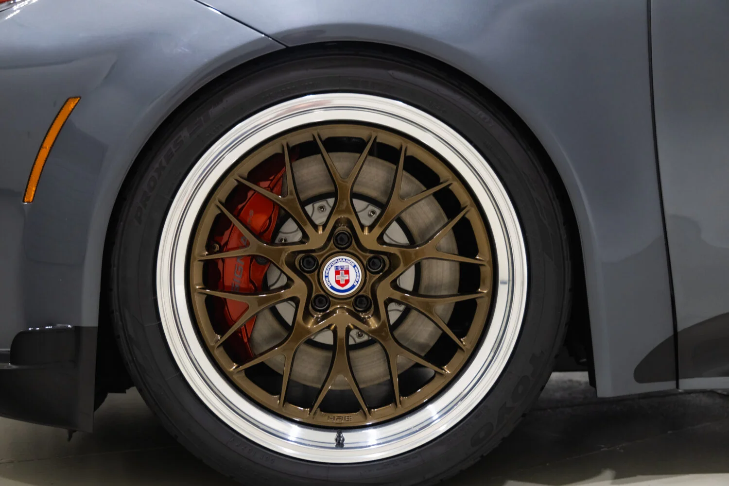 Crown Signia GT-S Concept bronze HRE wheel detail