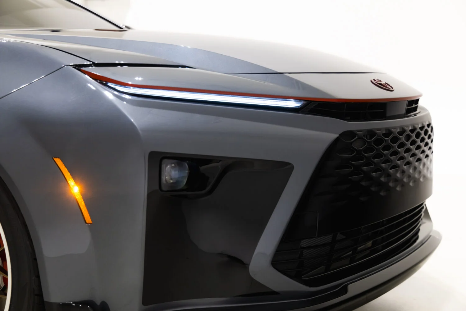 Crown Signia GT-S Concept front fascia detail