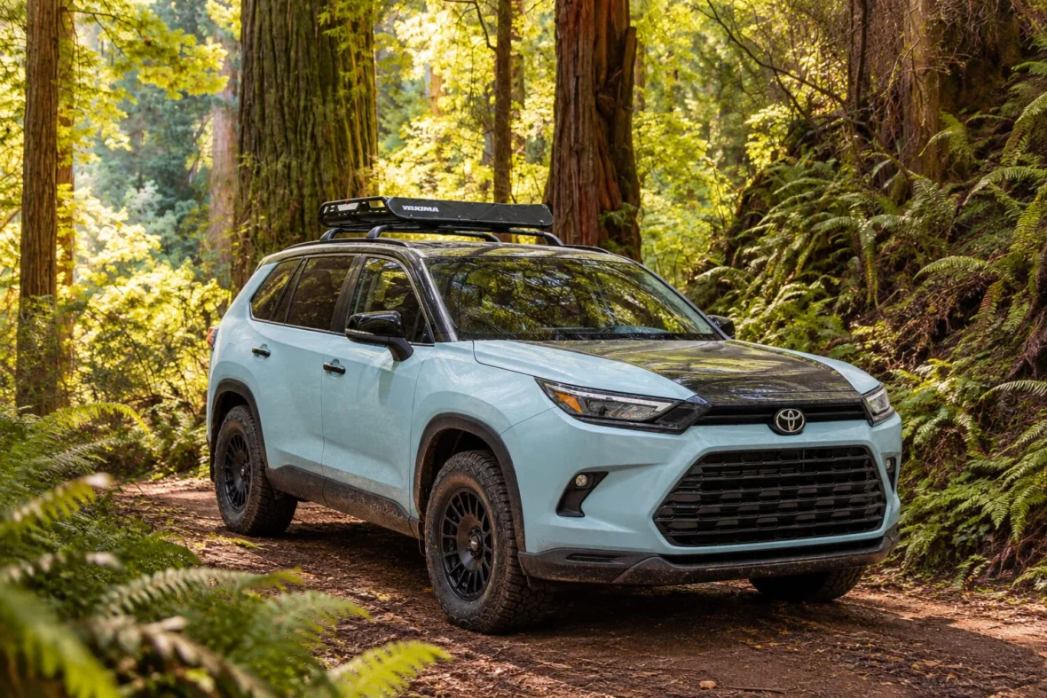 Grand Highlander Woodland Concept on a dirt trail
